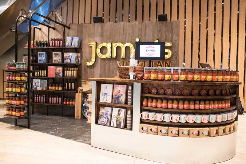 gate8-jamies-italian-scene2-f1ea1094430302f26ecf218fb3ef97d6