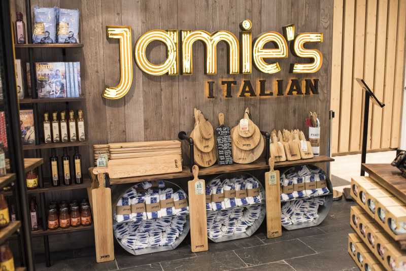 gate8-jamies-italian-scene4-6fd615aa6b68bf0bdeac5226ac0bf5b3